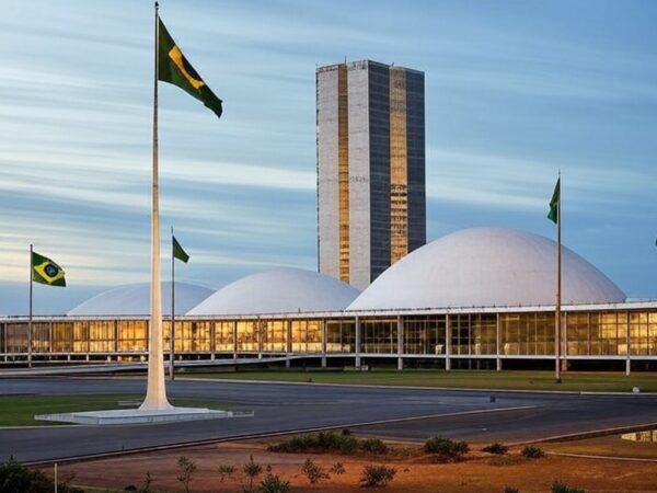 Edifício do Congresso Nacional em Brasília, representando candidatura ao Senado em 2026.