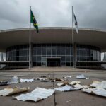 Edifício da CLDF em Brasília com elementos de desperdício de recursos públicos.