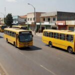 Ônibus gratuito do GDF em Ceilândia e Estrutural levando a restaurantes comunitários