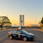 Viatura da Polícia Civil do DF em abordagem em Brasília