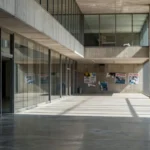 Fachada de prédio público em Brasília relacionado a multa do TRE