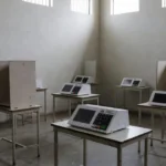 Seção eleitoral em unidade prisional no DF para votação de presos provisórios